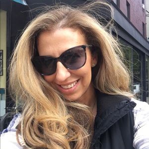 Meet your Posher, Linda